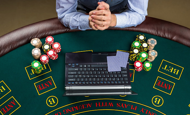 4 card poker online casino