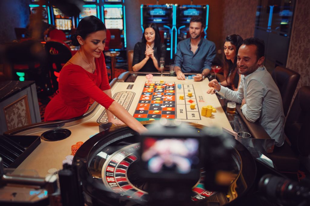 huge no deposit casino bonus